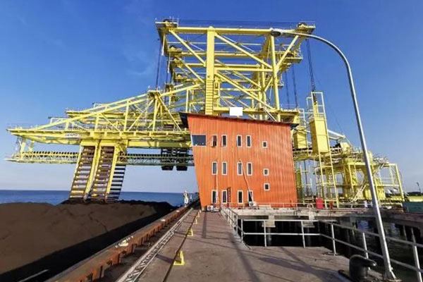 Catenary Bucket Unloader