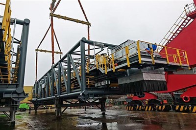 Sistem Boom Teleskopik Untuk Kapal Bongkar Mandiri-